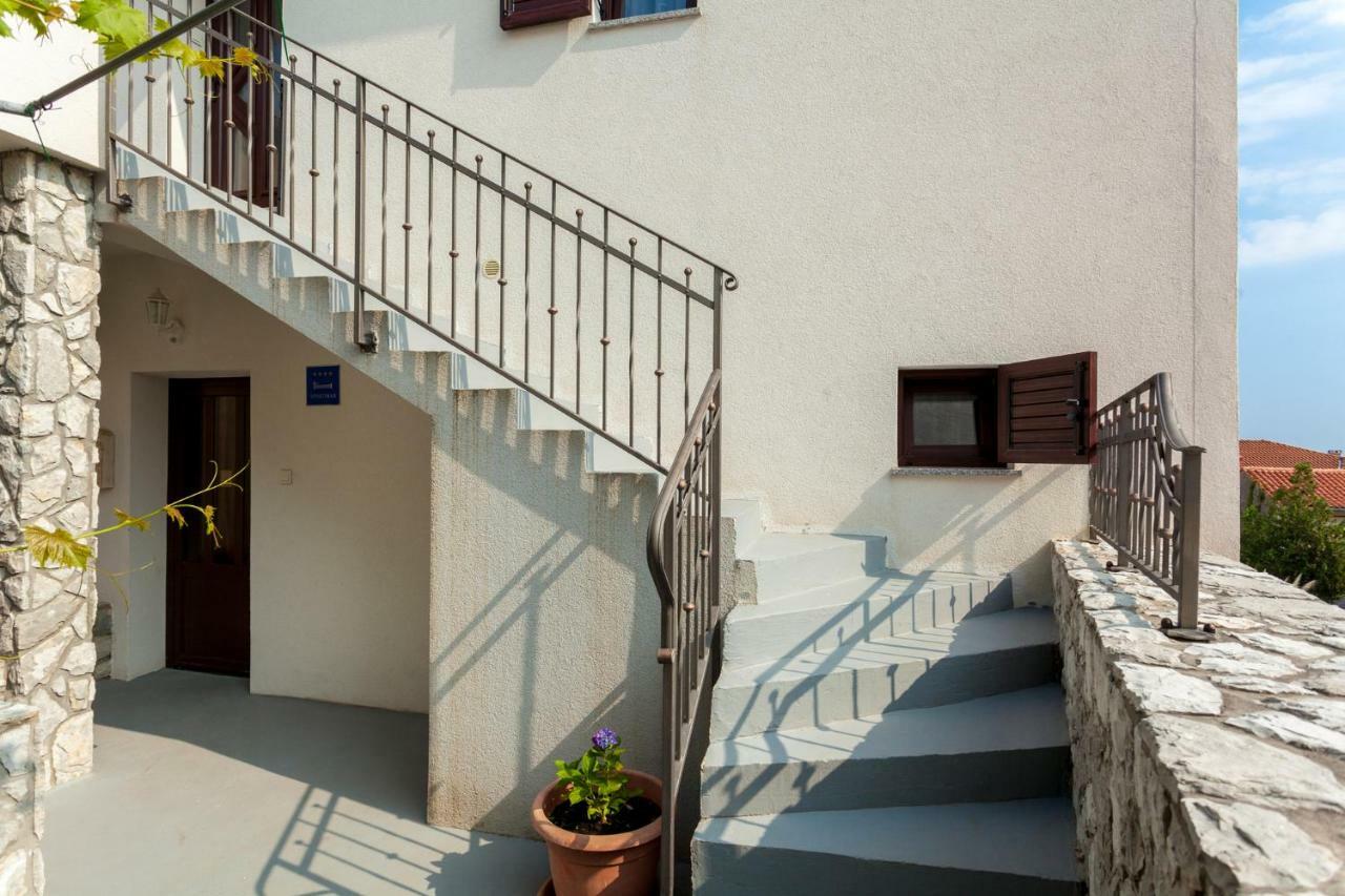 Apartment Nonna Krk Town Dış mekan fotoğraf