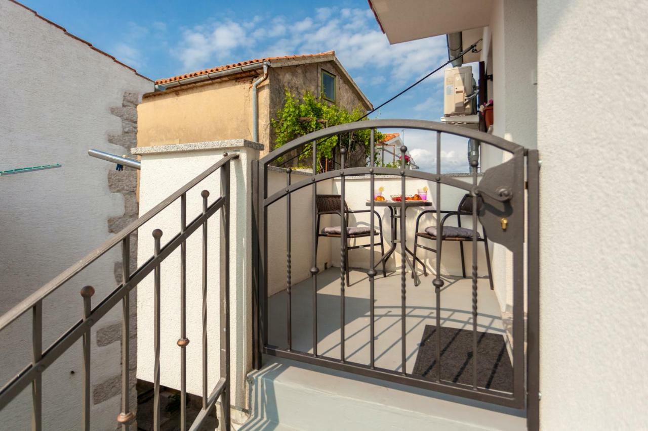 Apartment Nonna Krk Town Dış mekan fotoğraf